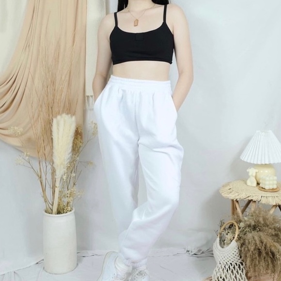 Baggy Jogger - Picture 2 of 3